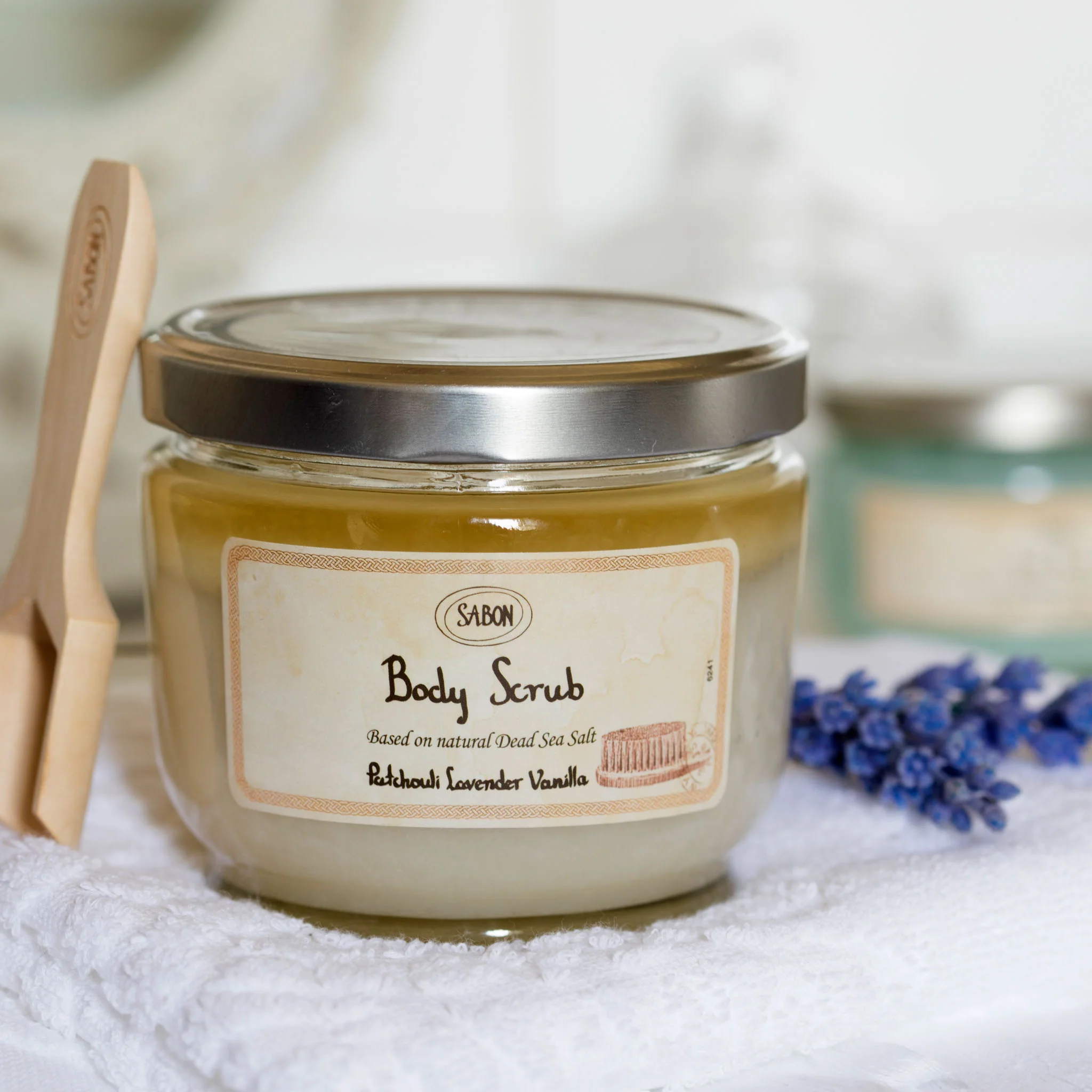 Body Scrub Patchouli Lavender Vanilla 320g in Box