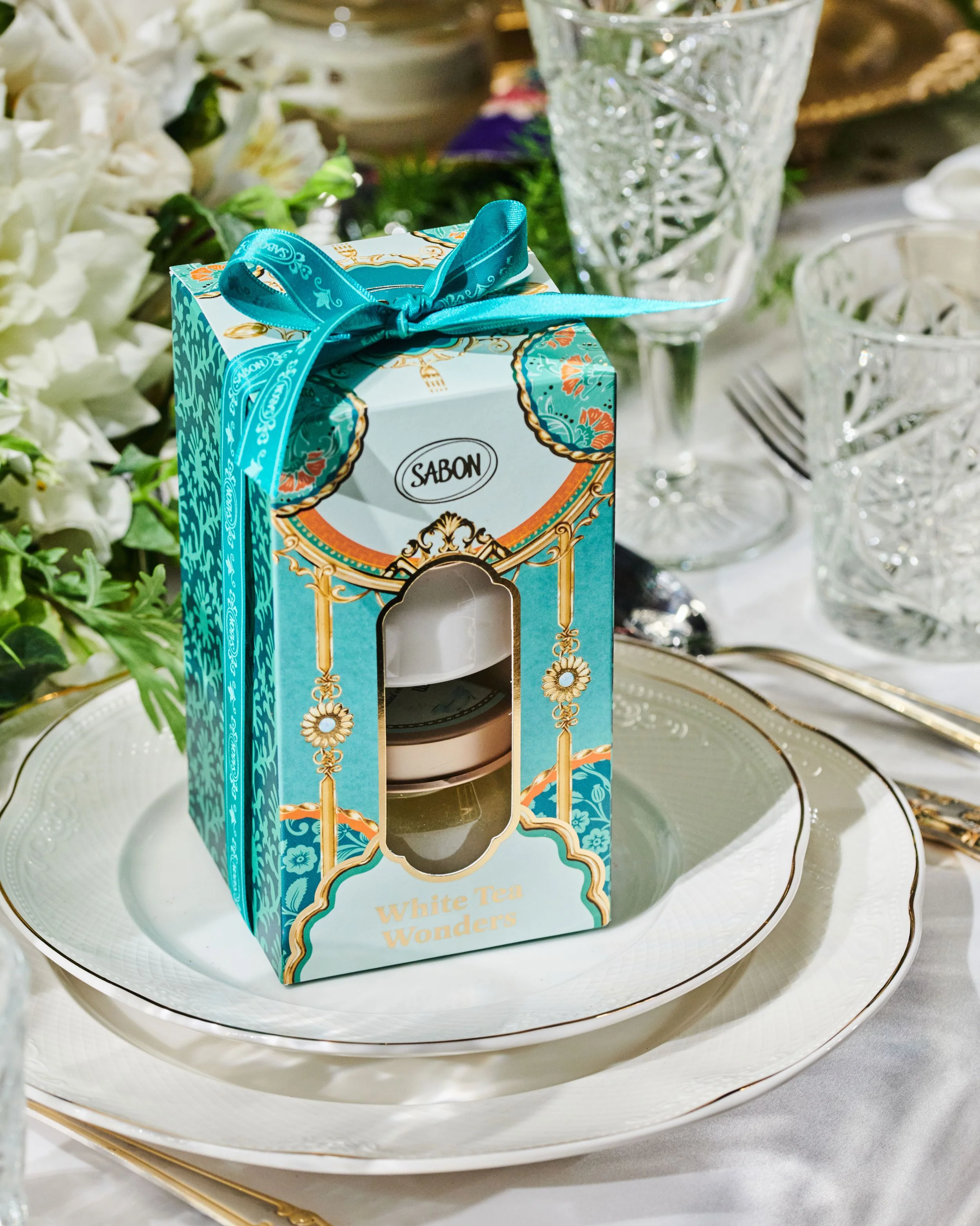Majestic Gala Kit - White Tea 4 Majestic Gala Kit - White Tea